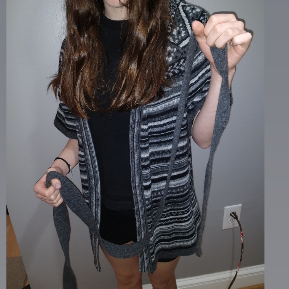 Cardigan - Picture 4 of 4